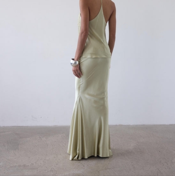 DE LA VALI SUELO SKIRT IN SAND SILK SATIN - Picture 4 of 13